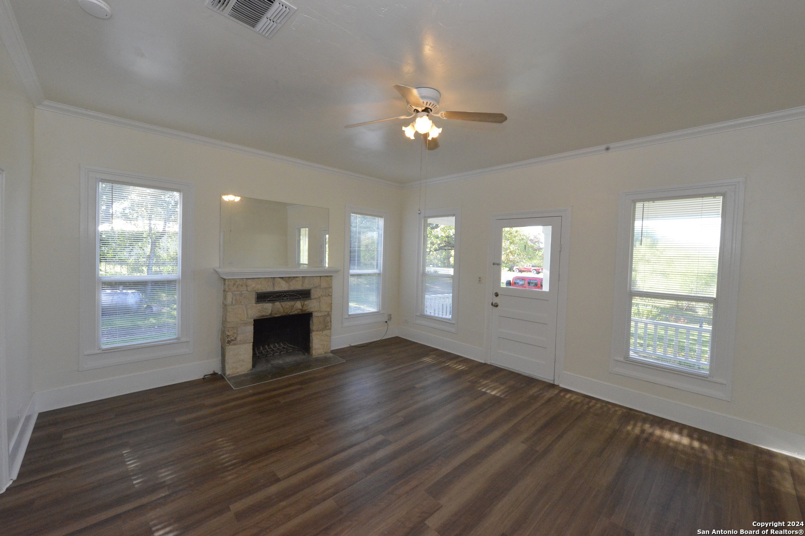 1598 State Highway 16 N Bandera TX 78003