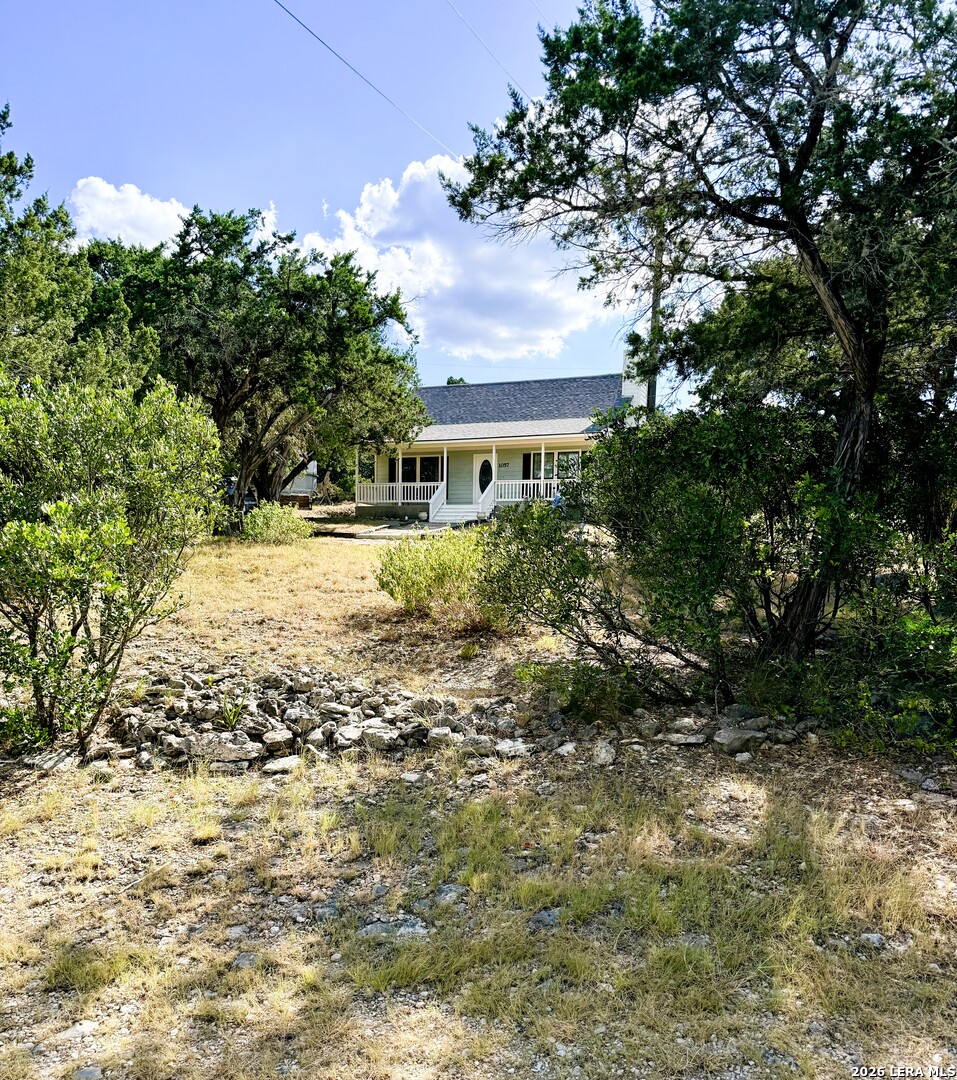 1057 Blue Bill Cove Drive Lakehills TX 78063