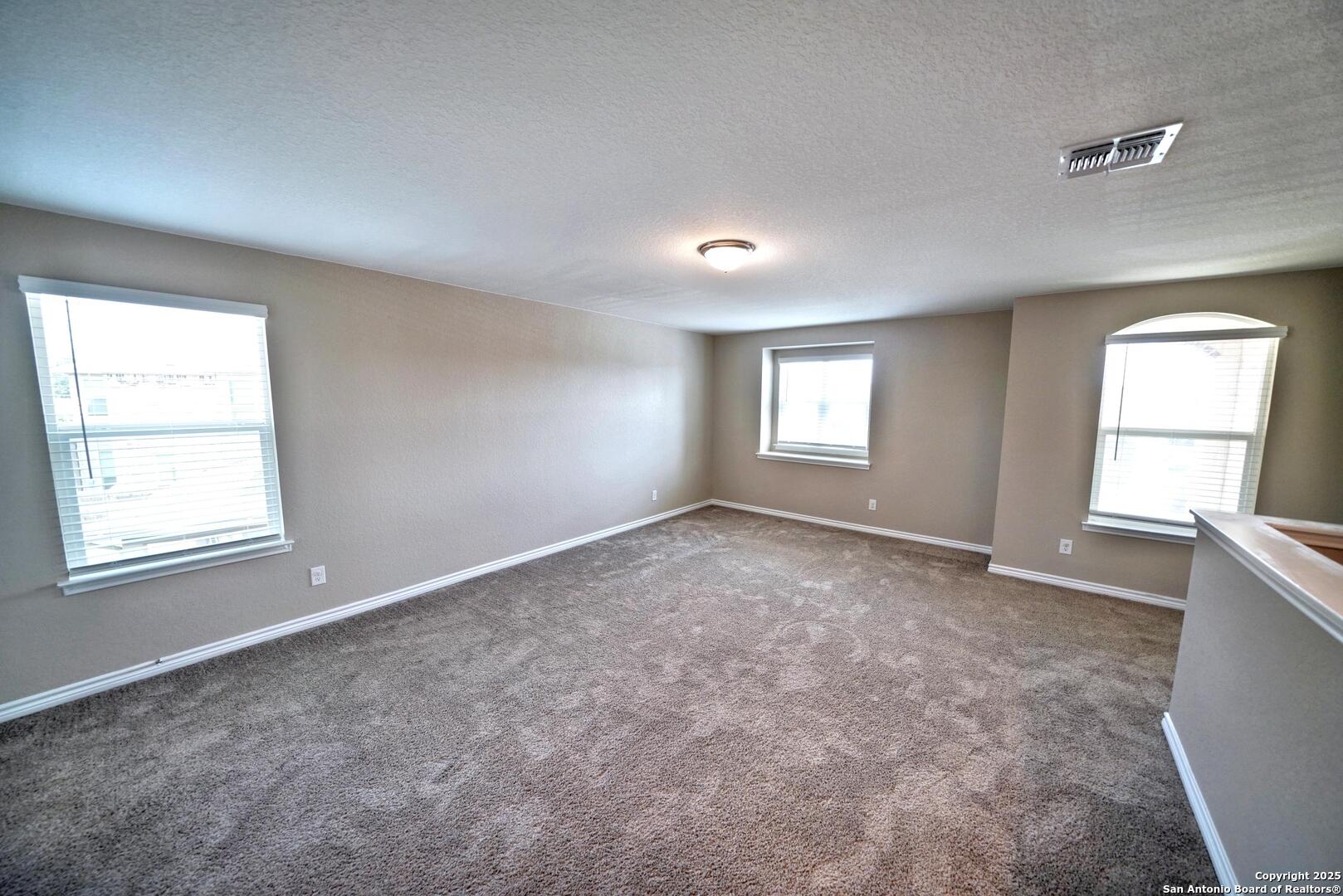 107 Kyle Cove Universal City TX 78148