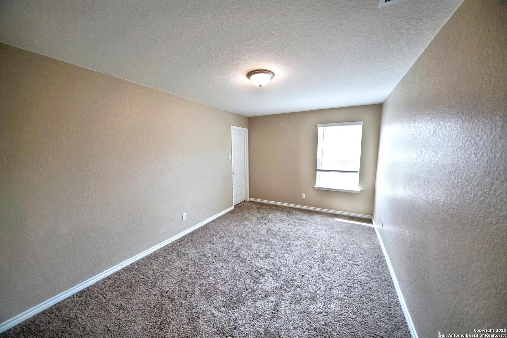 107 Kyle Cove Universal City TX 78148