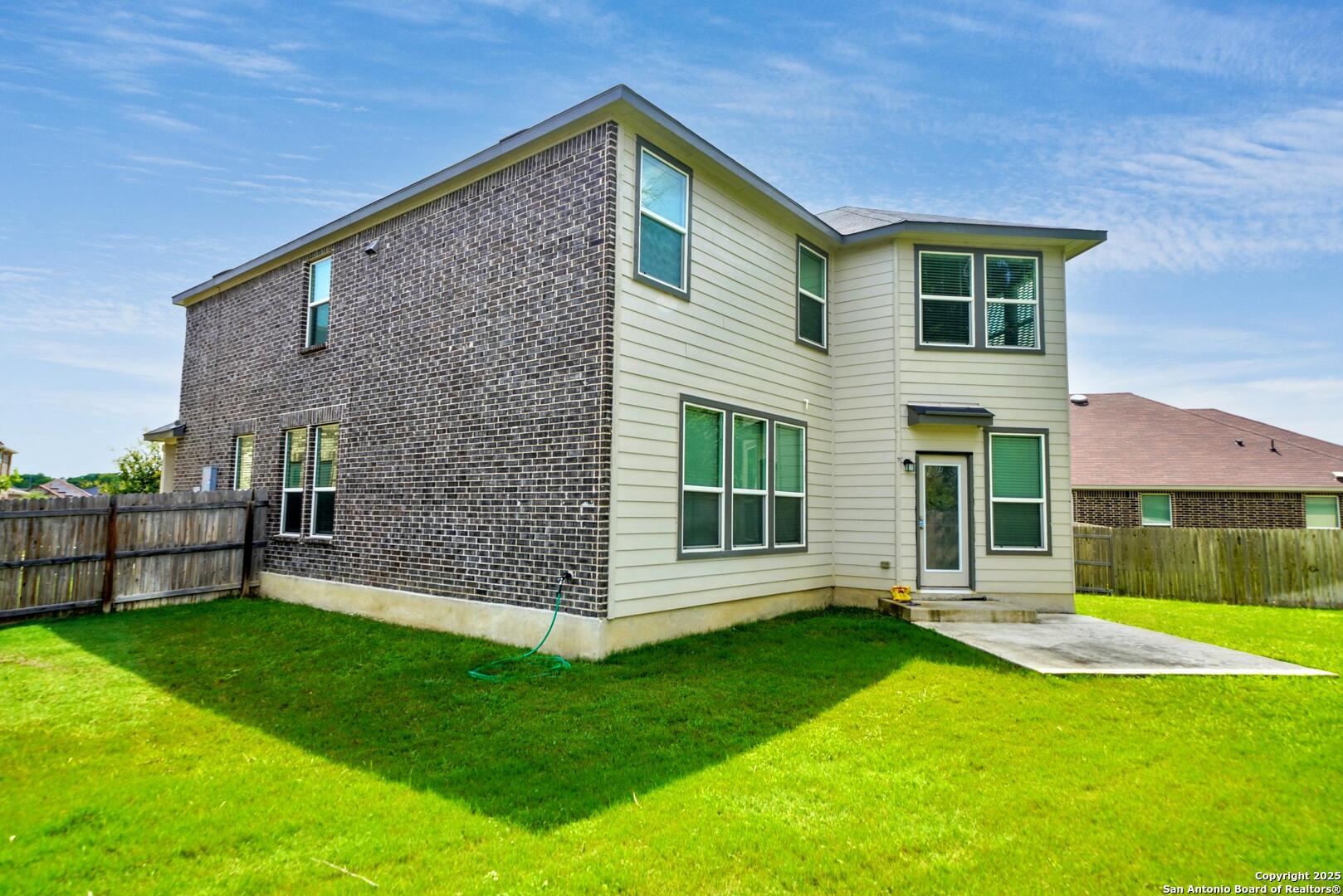 107 Kyle Cove Universal City TX 78148