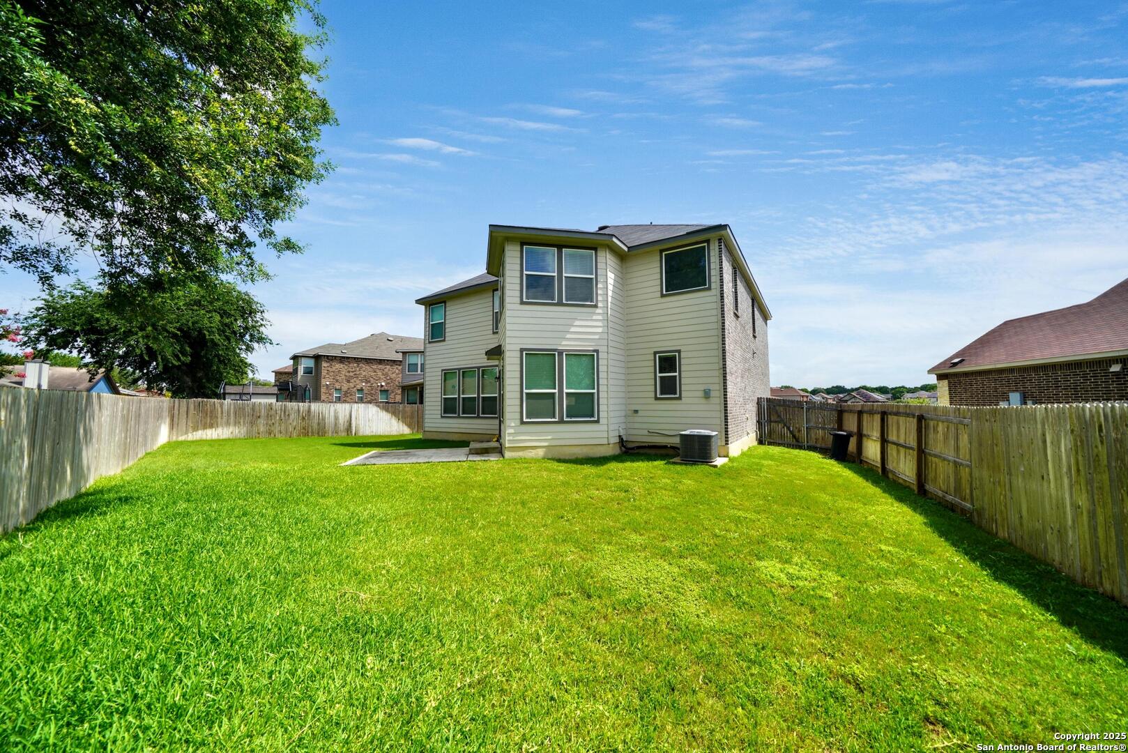 107 Kyle Cove Universal City TX 78148