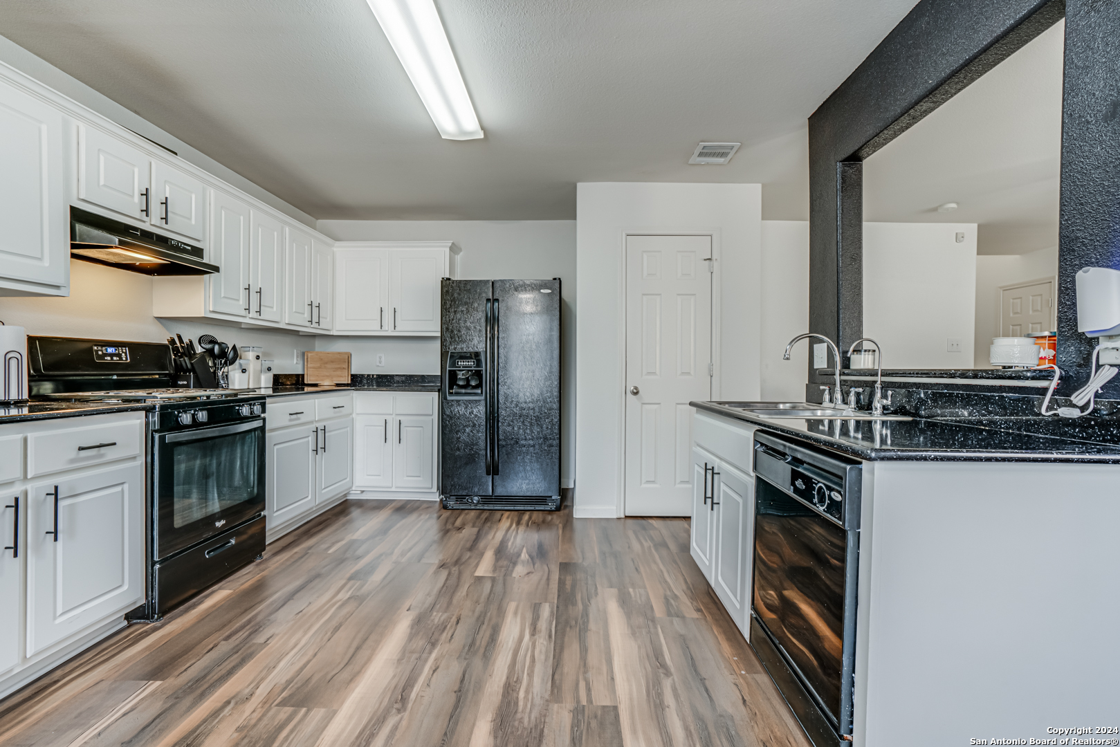 5619 Red Canyon San Antonio TX 78252