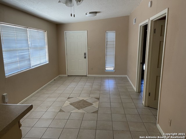 567 Gilbert Lane San Antonio TX 78213