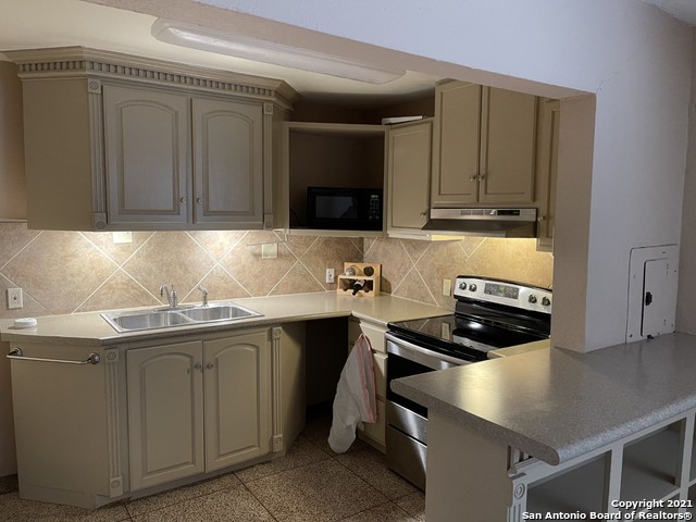 567 Gilbert Lane San Antonio TX 78213