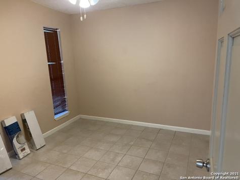 567 Gilbert Lane San Antonio TX 78213