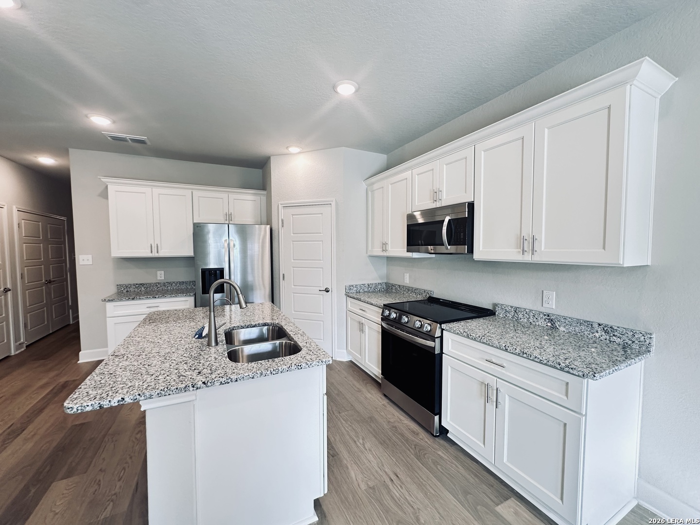 7162 Magnolia Creek San Antonio TX 78252