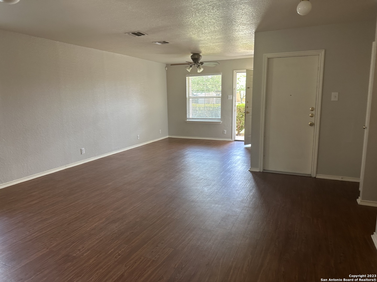10627 Shaenpath San Antonio TX 78254