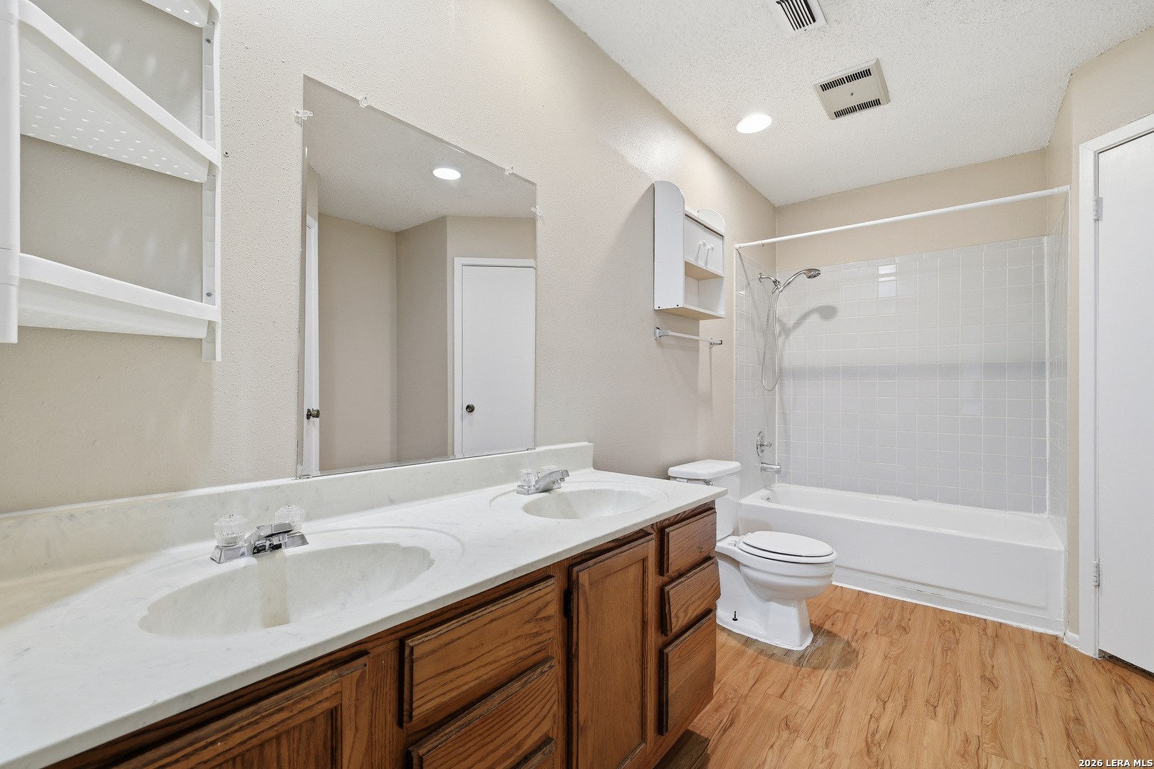 3932 Heritage Hill Drive San Antonio TX 78247