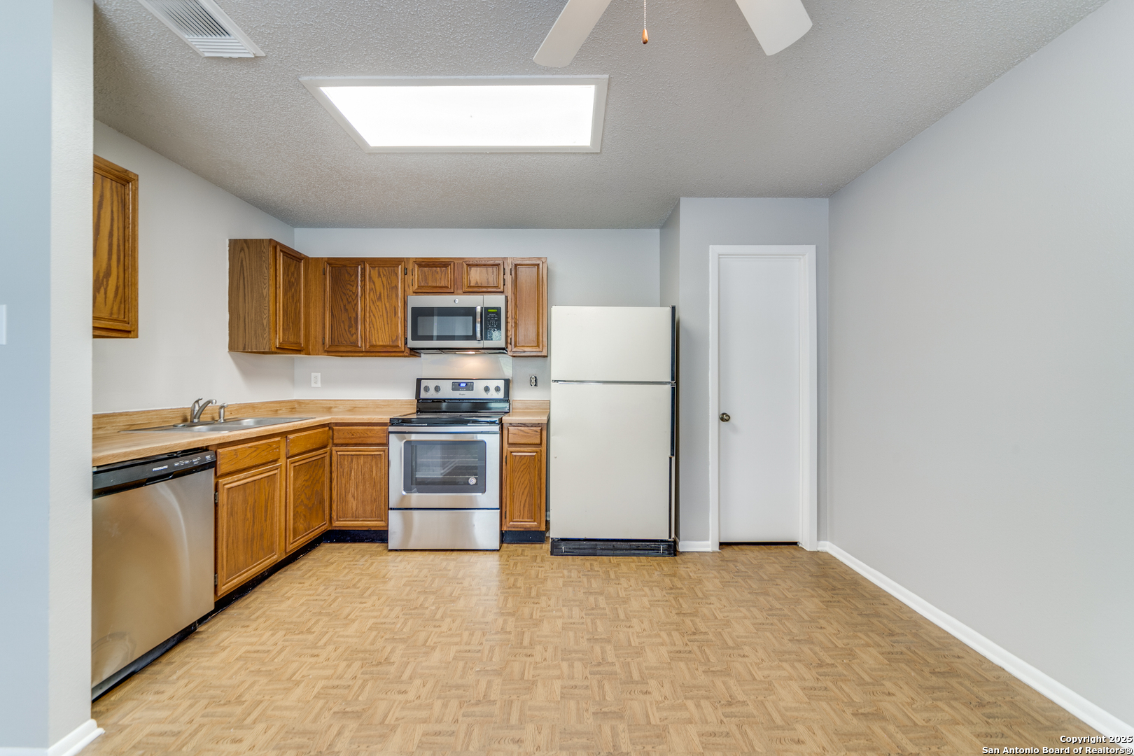 7359 Corian Park San Antonio TX 78249