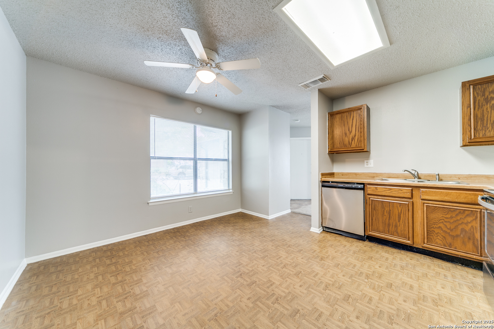7359 Corian Park San Antonio TX 78249