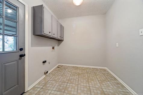 313 Sagecrest Drive Hollywood Pa TX 78232