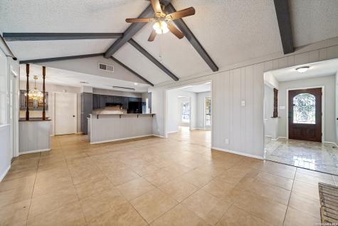 313 Sagecrest Drive Hollywood Pa TX 78232