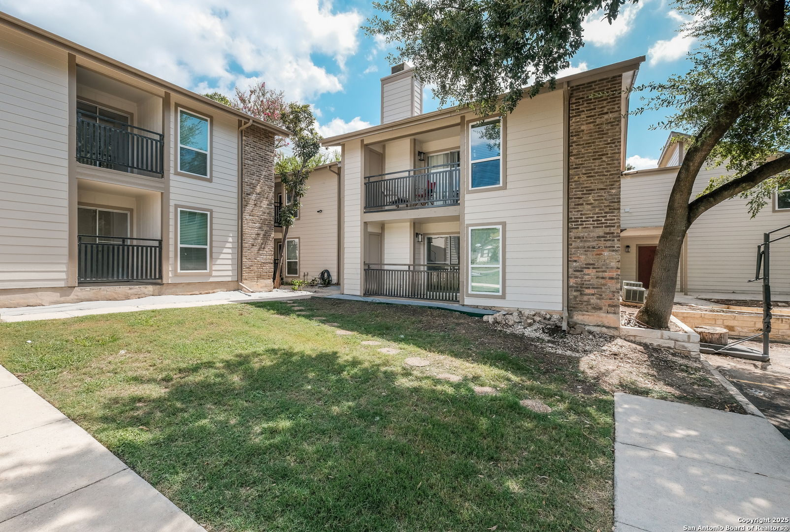 340 Montclair Alamo Heights TX 78209