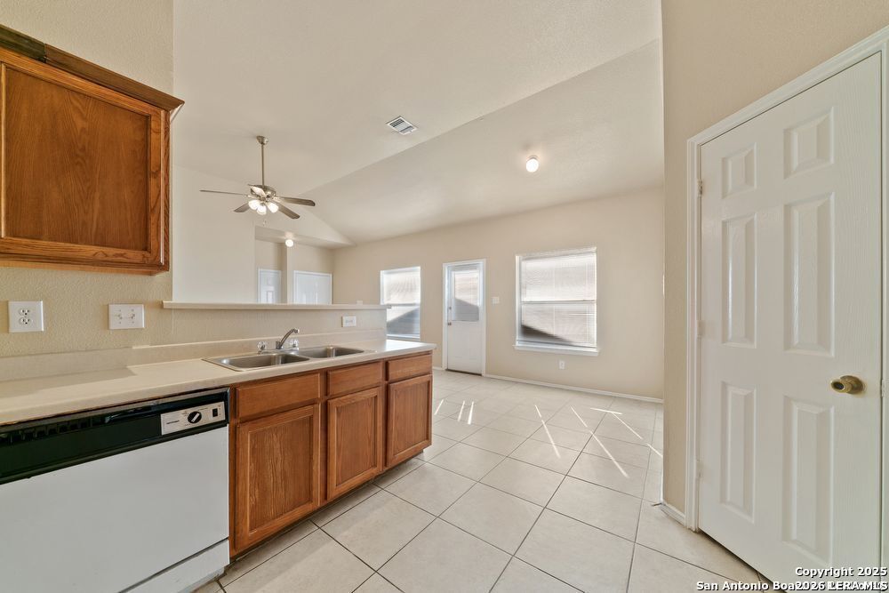 7379 Longing Trail San Antonio TX 78244