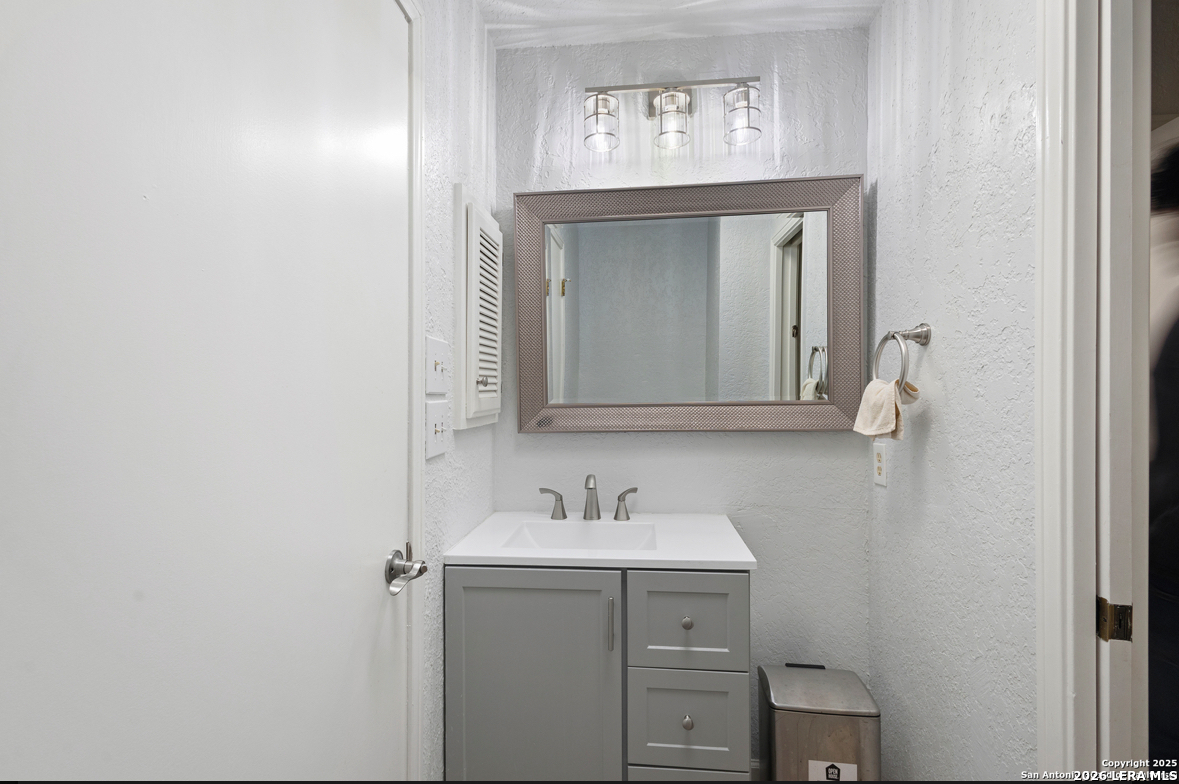 29342 Ridgeview Boerne TX 78015