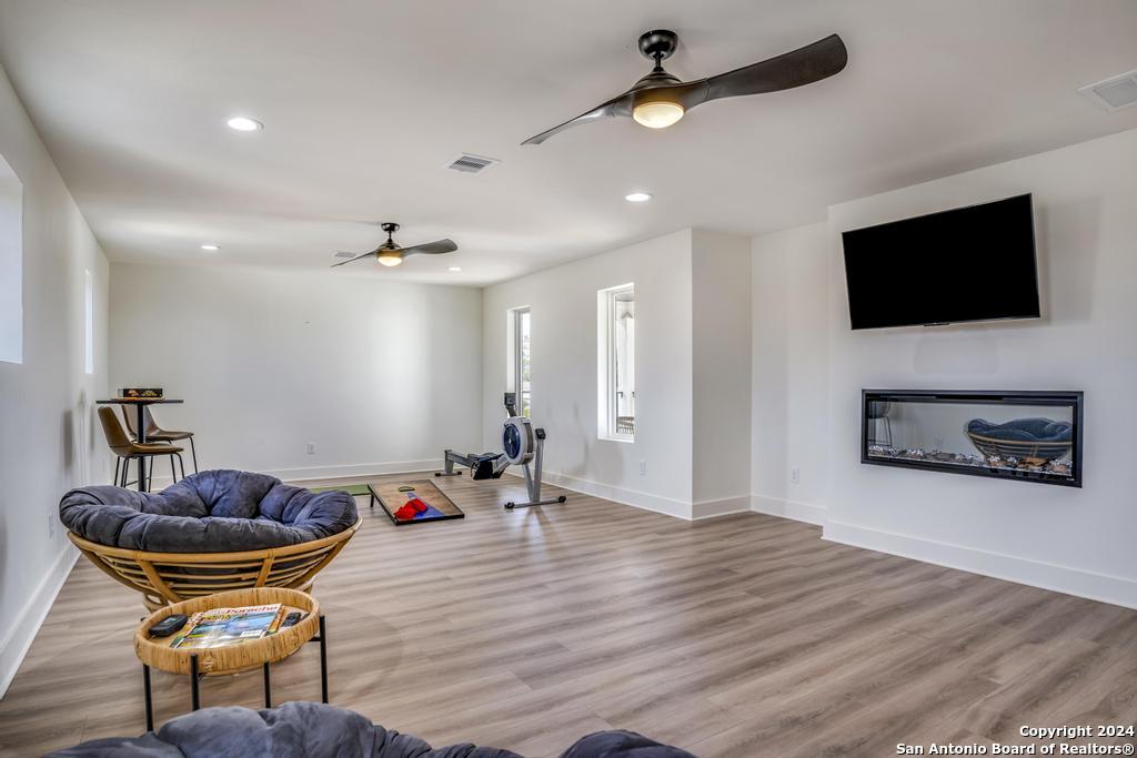 585 N Scenic Hills Blanco TX 78606