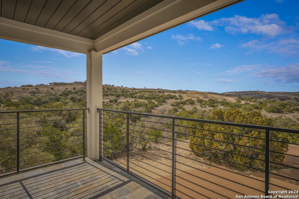 585 N Scenic Hills Blanco TX 78606