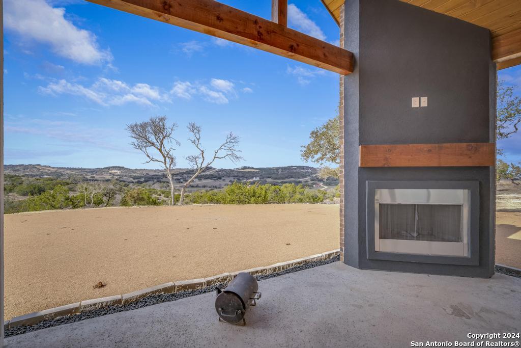585 N Scenic Hills Blanco TX 78606
