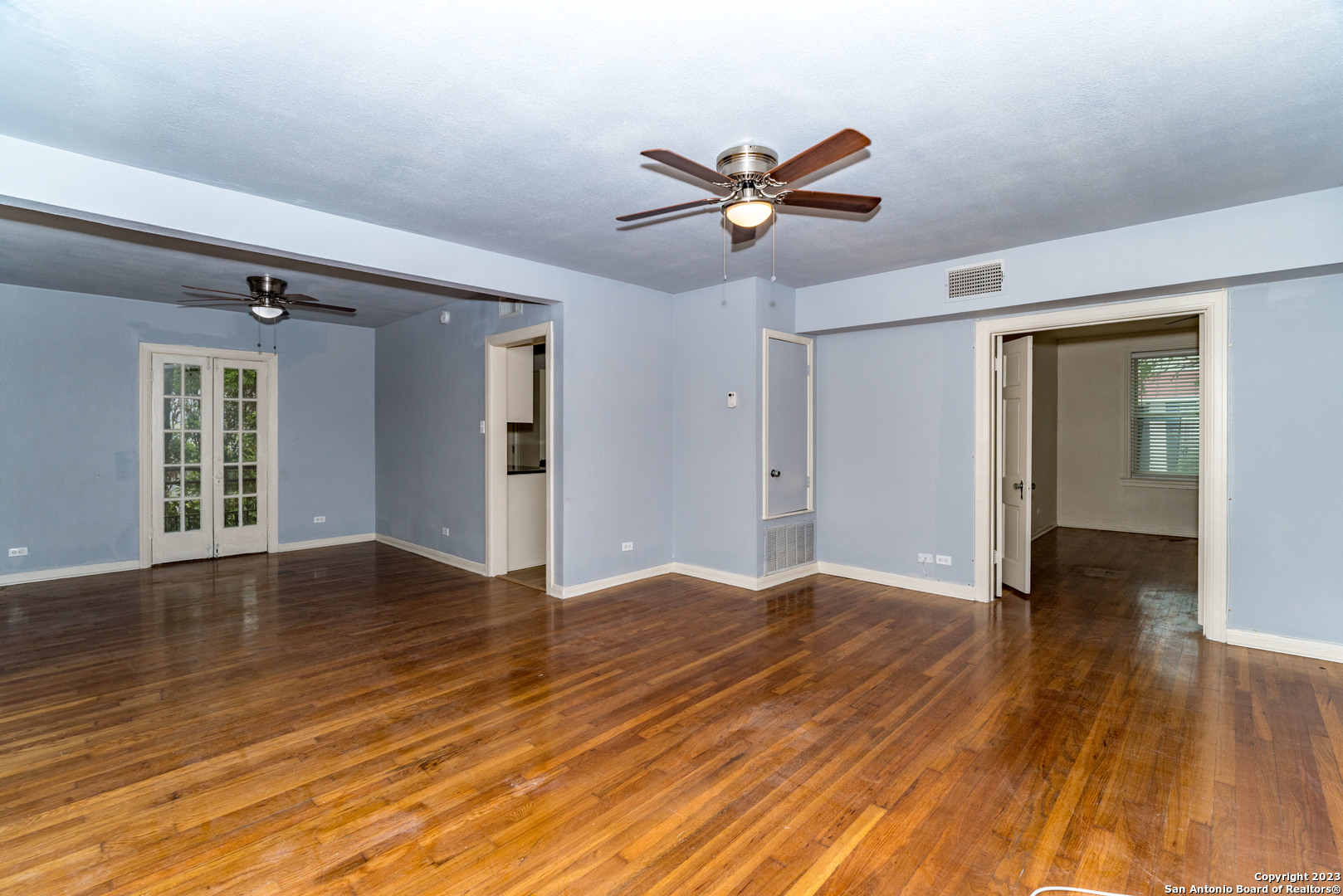 254 Cloverleaf Avenue Alamo Heights TX 78209