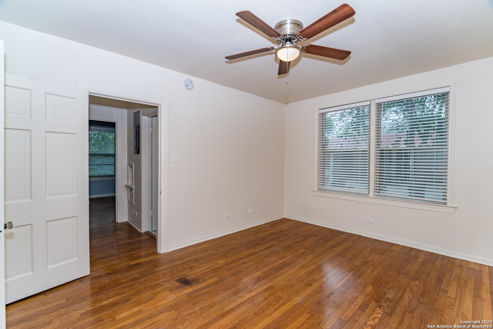 254 Cloverleaf Avenue Alamo Heights TX 78209