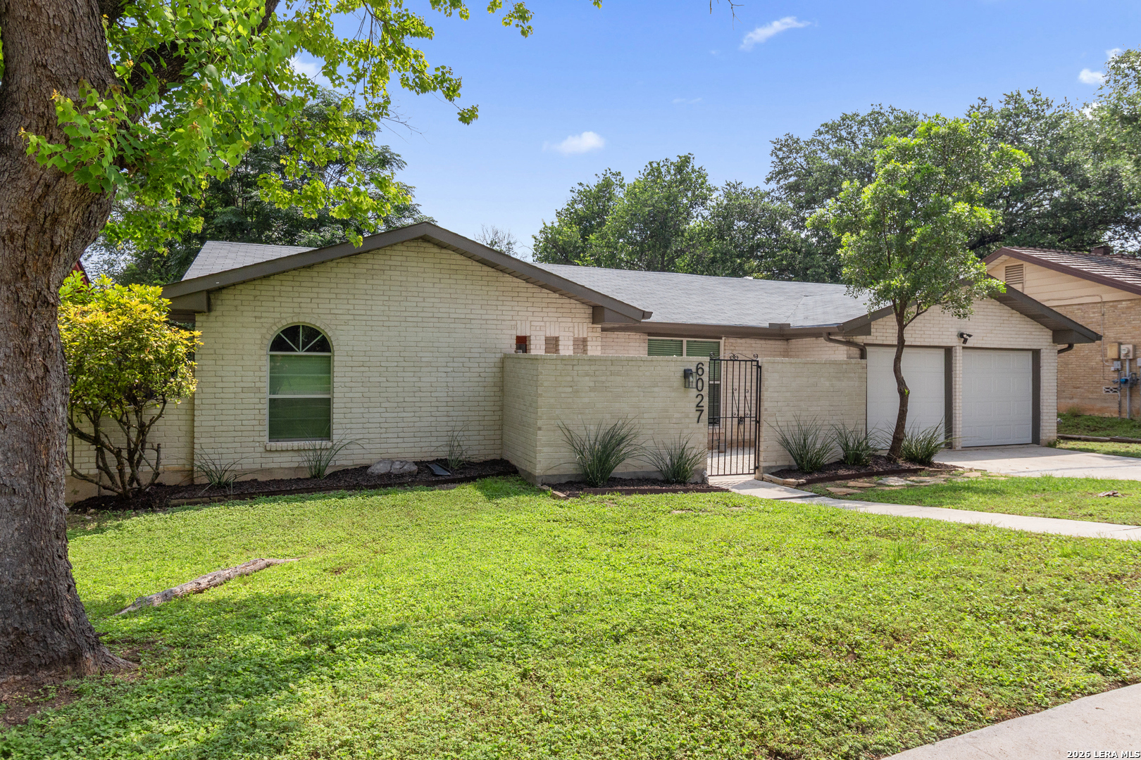 6027 Forest Shadow Street San Antonio TX 78240