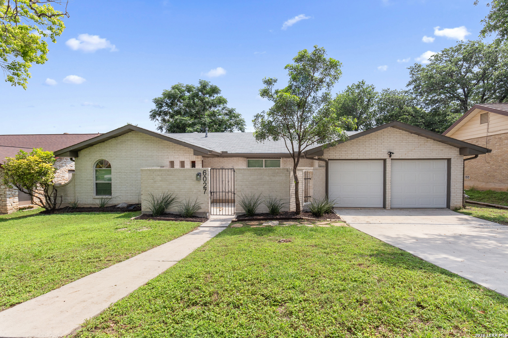 6027 Forest Shadow Street San Antonio TX 78240