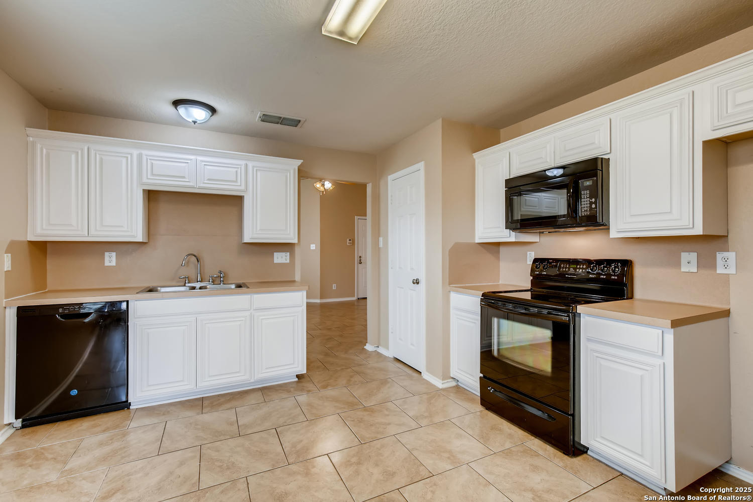 6427 Ithaca Falls San Antonio TX 78239