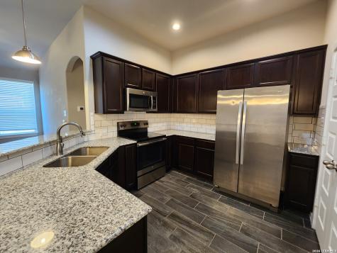 350 Creekside Curve New Braunfels TX 78130