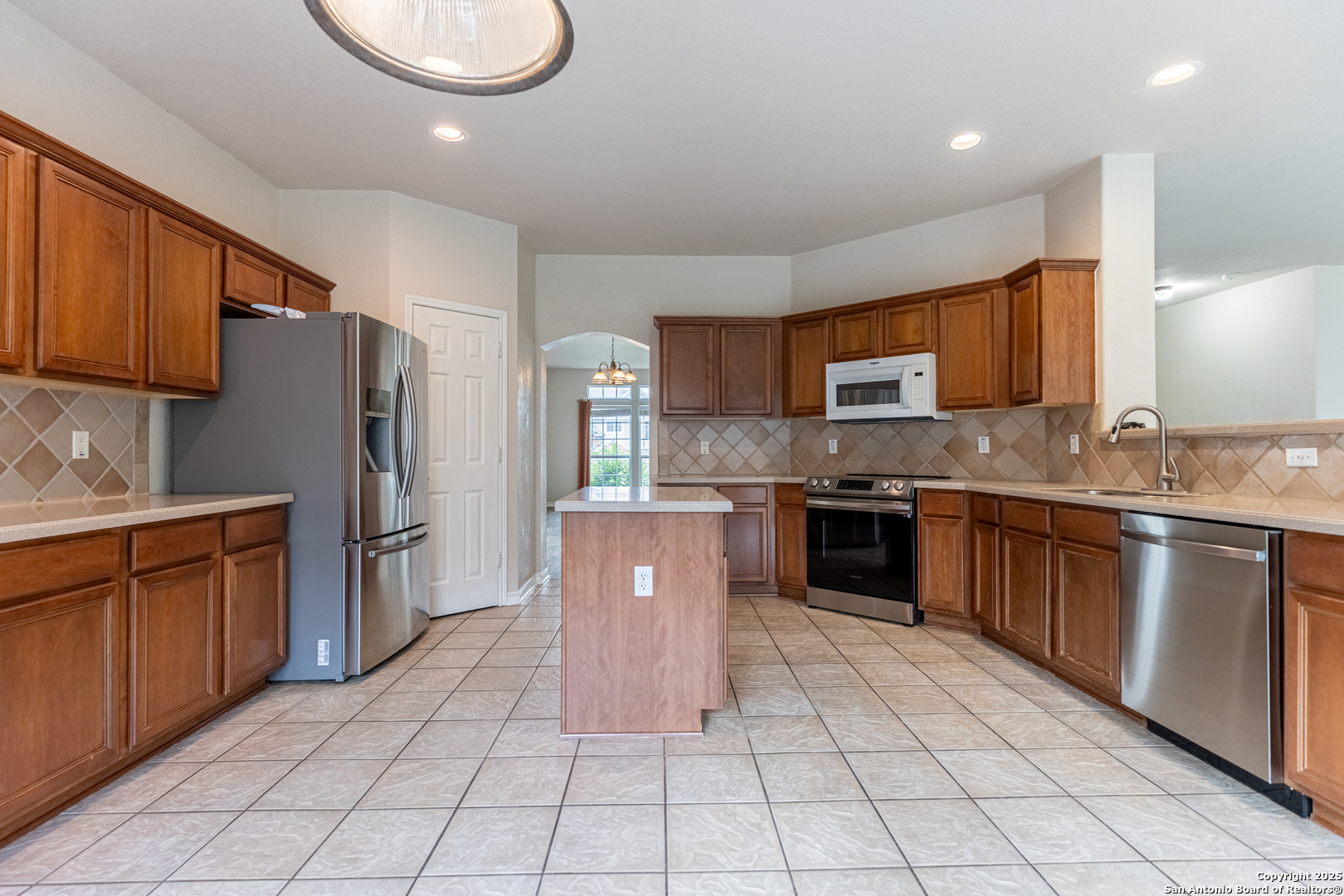 21226 Villa Valencia San Antonio TX 78258