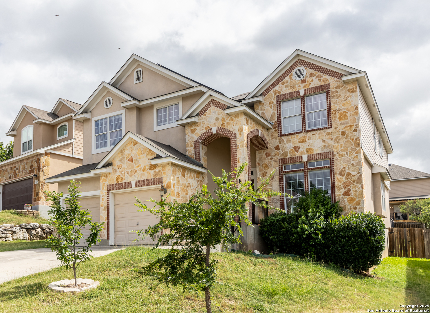 21226 Villa Valencia San Antonio TX 78258
