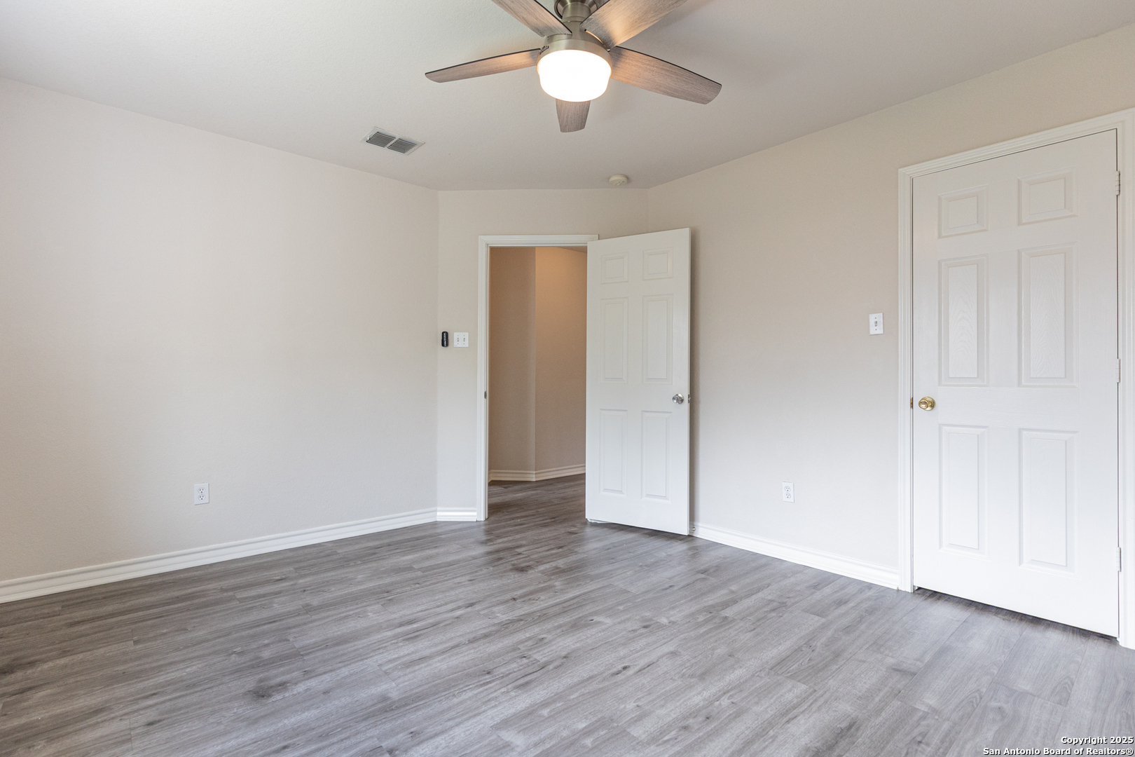 21226 Villa Valencia San Antonio TX 78258