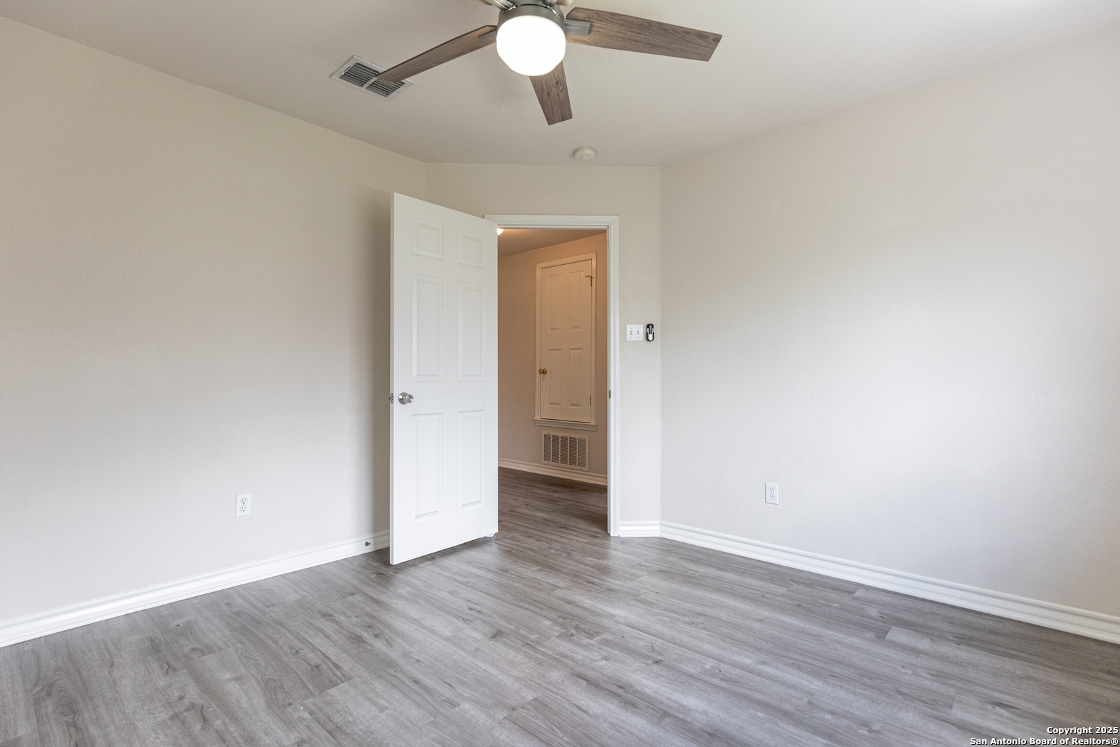 21226 Villa Valencia San Antonio TX 78258