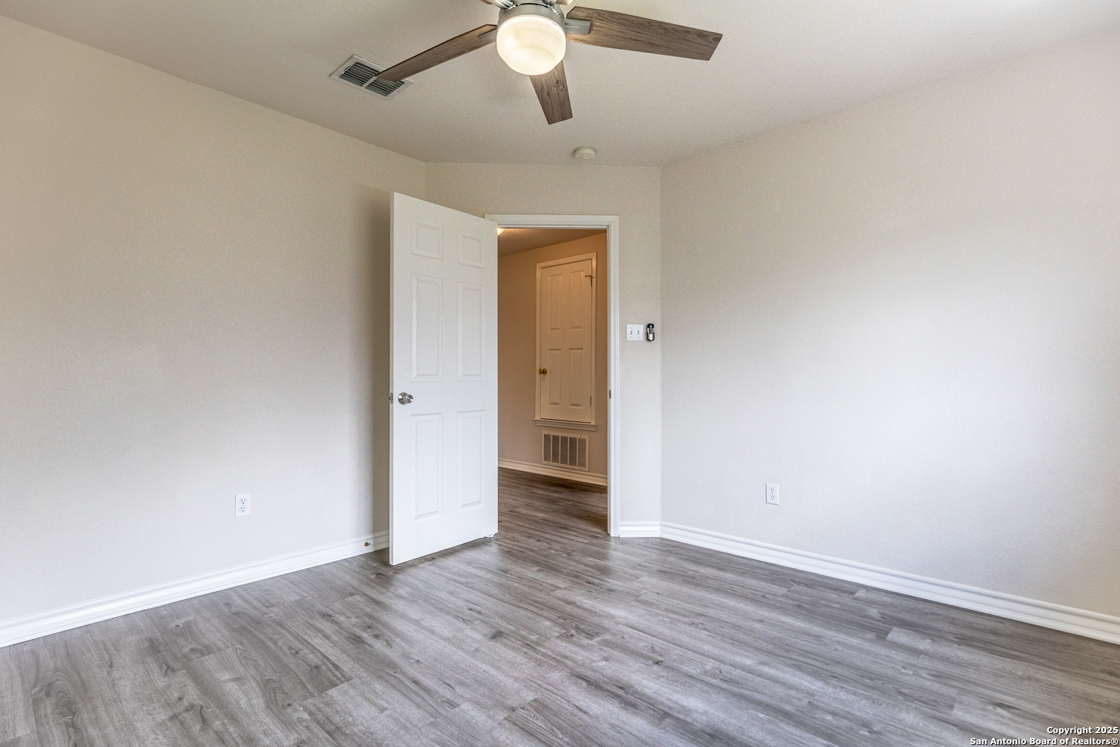 21226 Villa Valencia San Antonio TX 78258