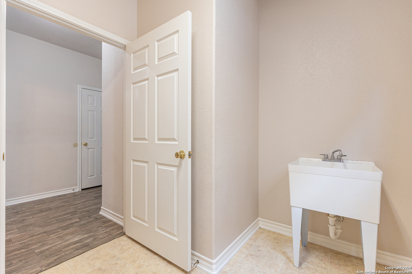 21226 Villa Valencia San Antonio TX 78258