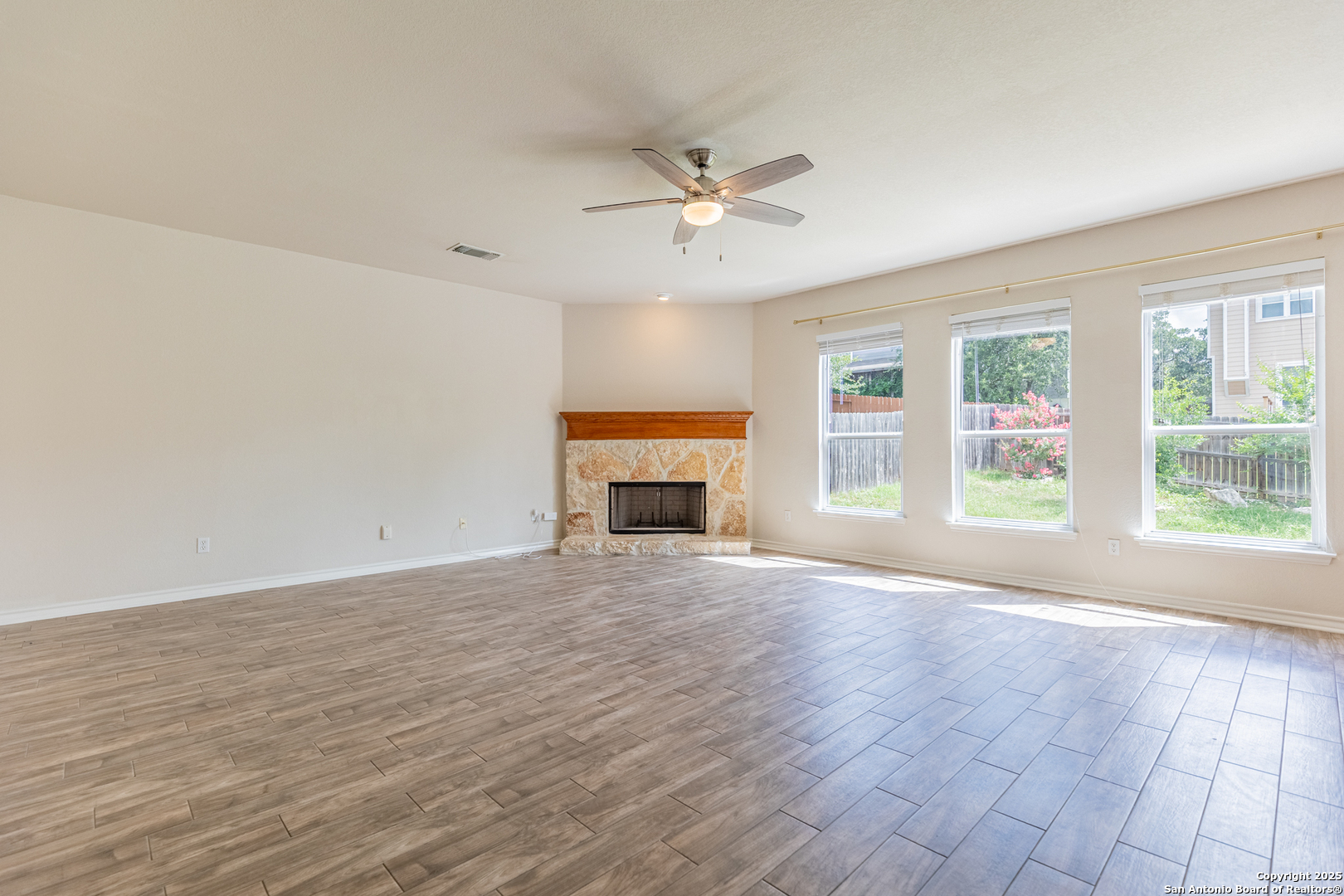 21226 Villa Valencia San Antonio TX 78258