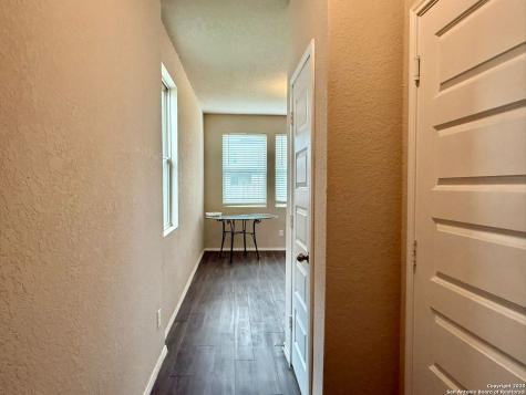 10534 Green Rock San Antonio TX 78223