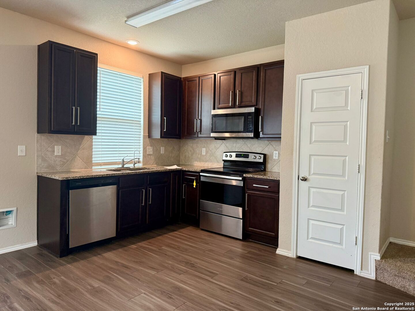 10534 Green Rock San Antonio TX 78223
