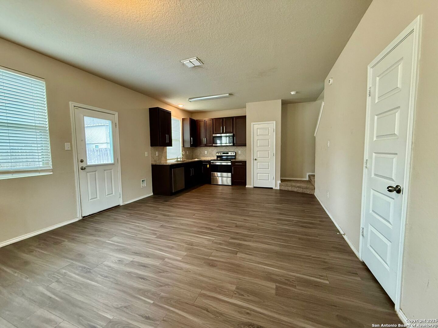10534 Green Rock San Antonio TX 78223