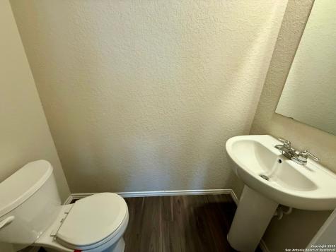 10534 Green Rock San Antonio TX 78223