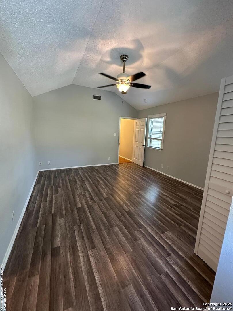 8573 Echo Creek San Antonio TX 78240