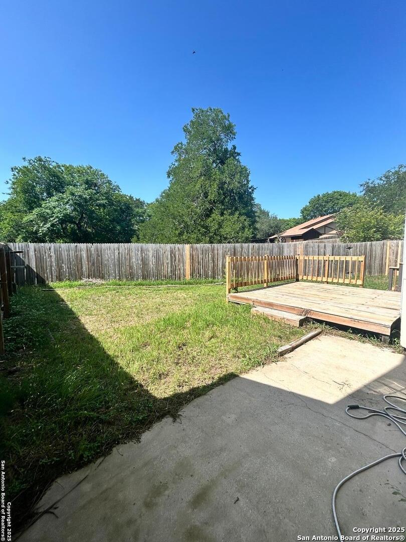 8573 Echo Creek San Antonio TX 78240