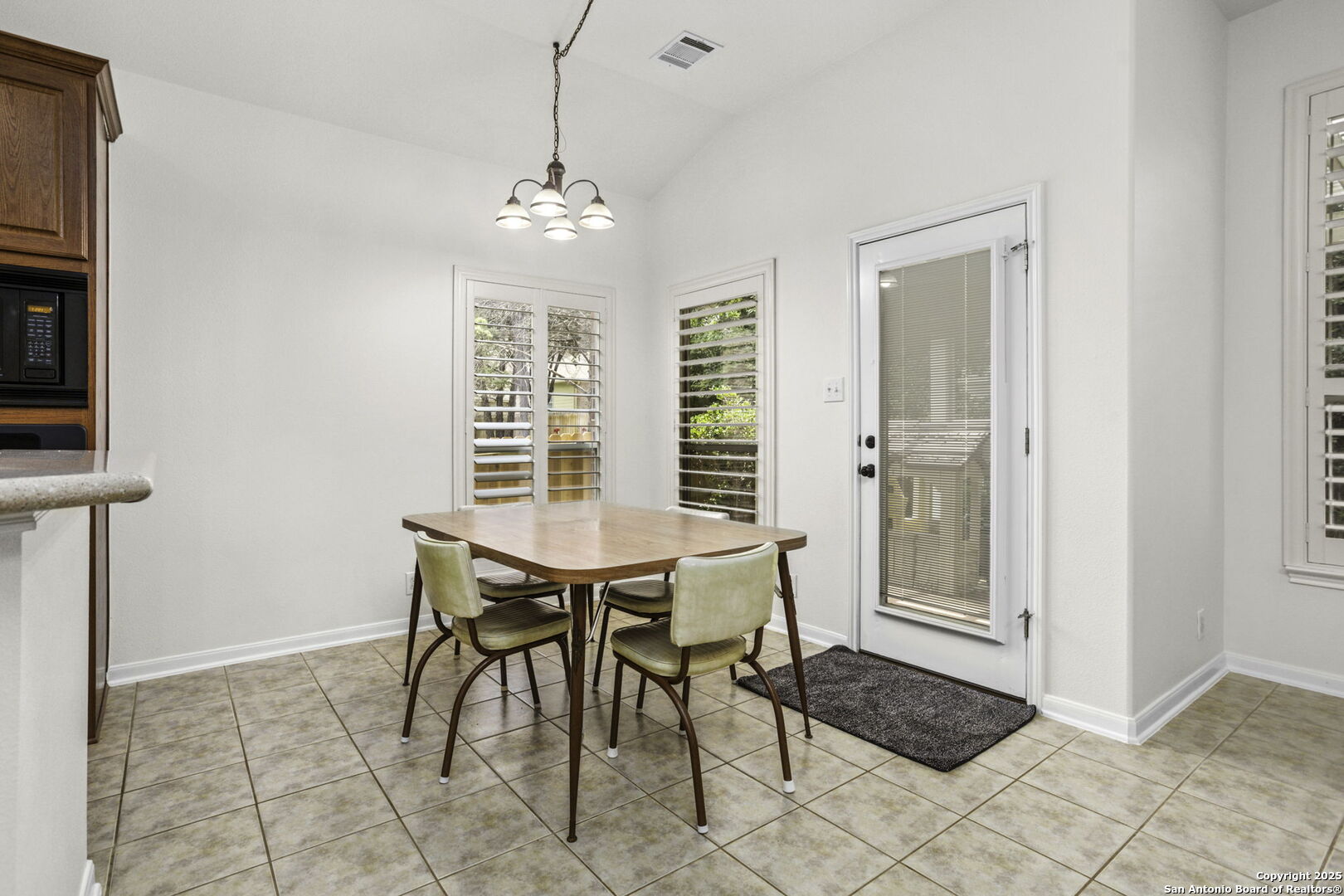211 Aster Trail San Antonio TX 78256