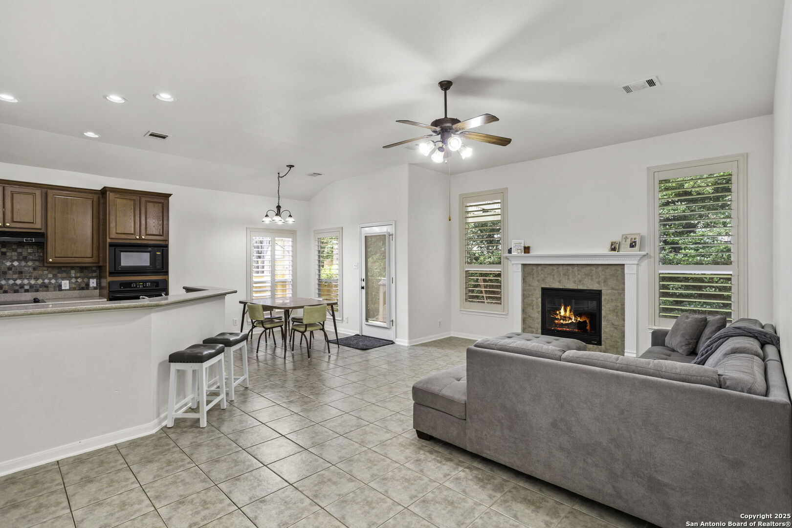 211 Aster Trail San Antonio TX 78256