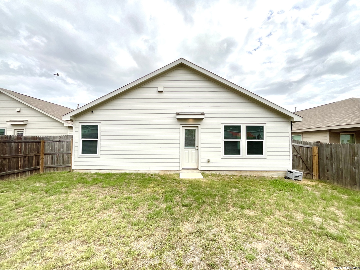 615 Bean Bend San Antonio TX 78221