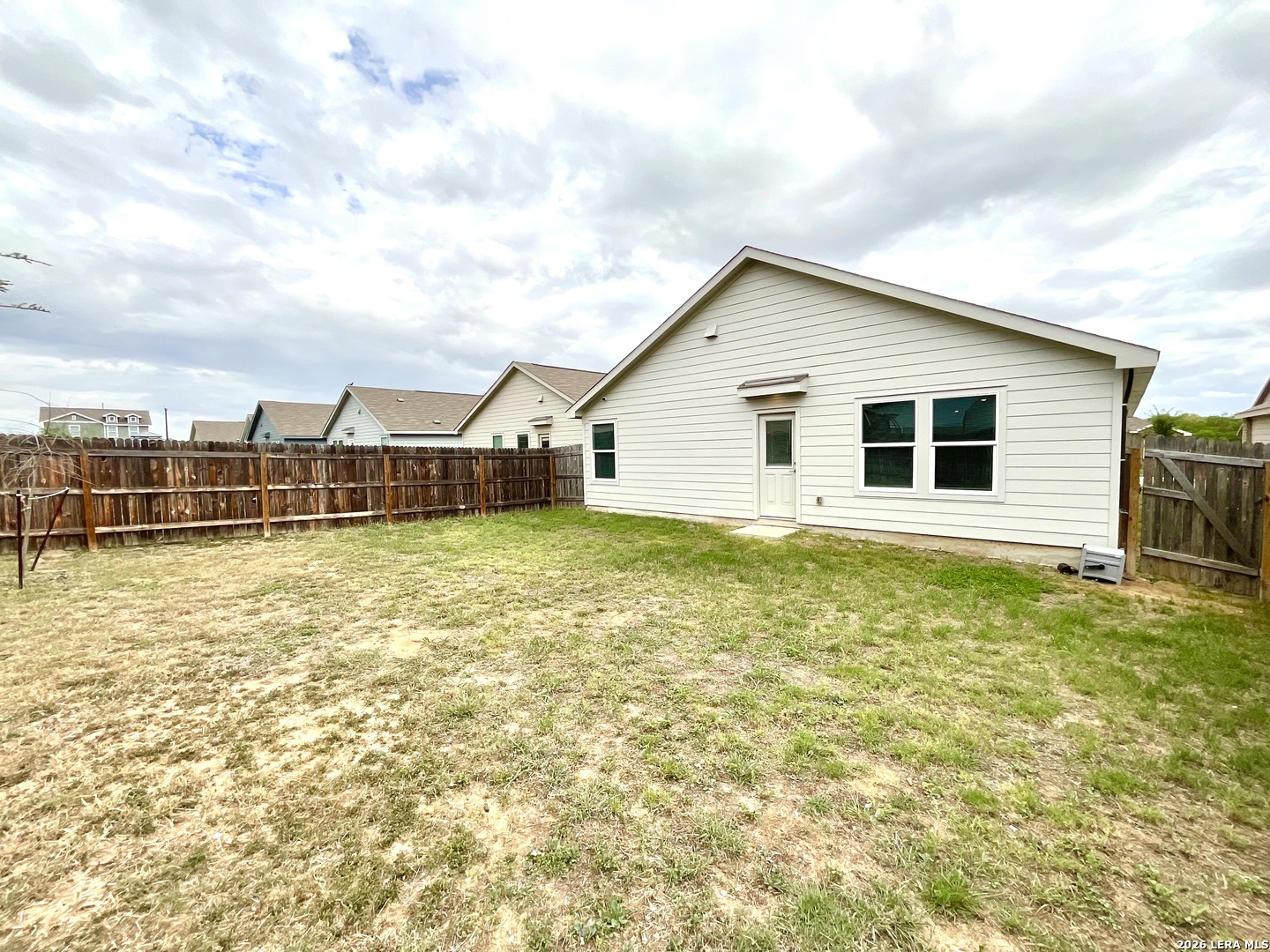 615 Bean Bend San Antonio TX 78221