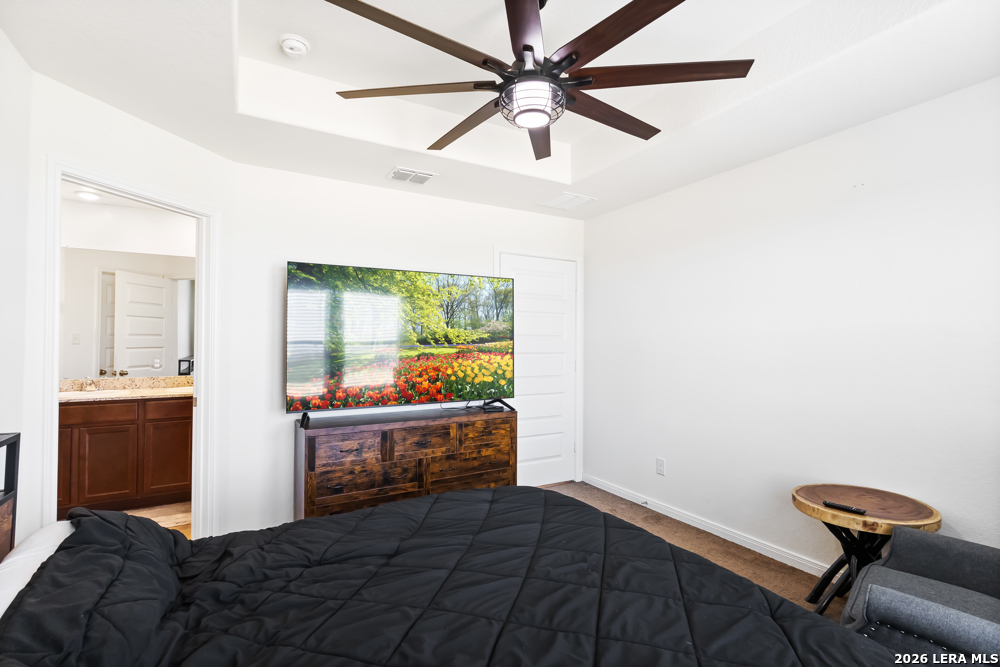 11221 Hollinger Circle Converse TX 78109