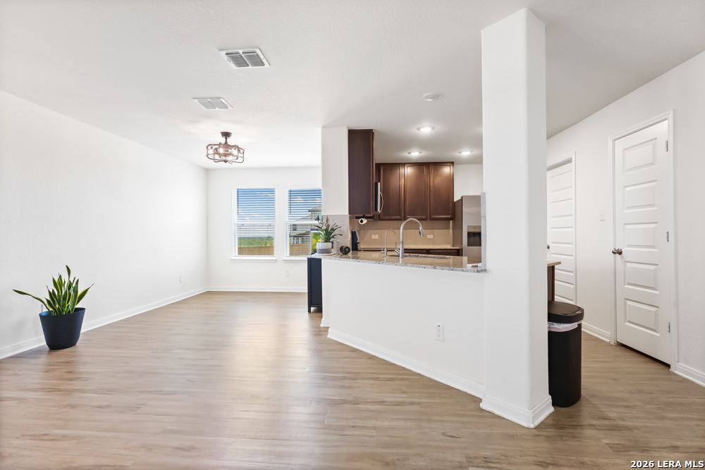 11221 Hollinger Circle Converse TX 78109