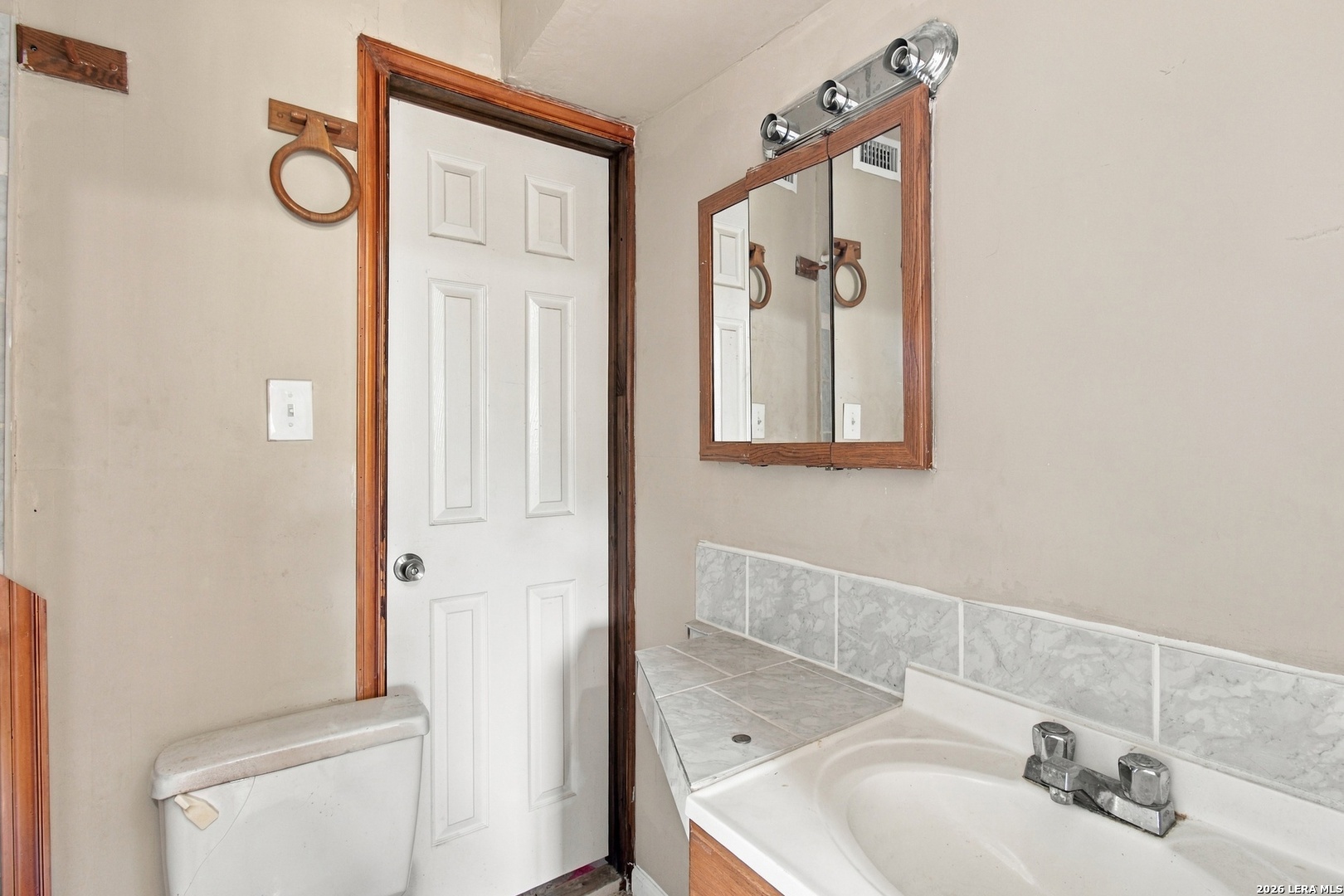 302 Mcdougal San Antonio TX 78223