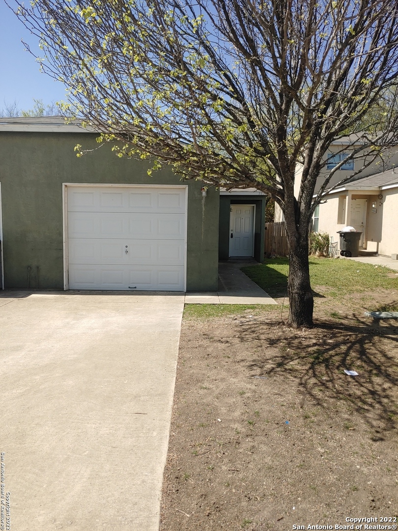 3834 Maverick Creek San Antonio TX 78247